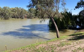 Paringa Riverside Resort